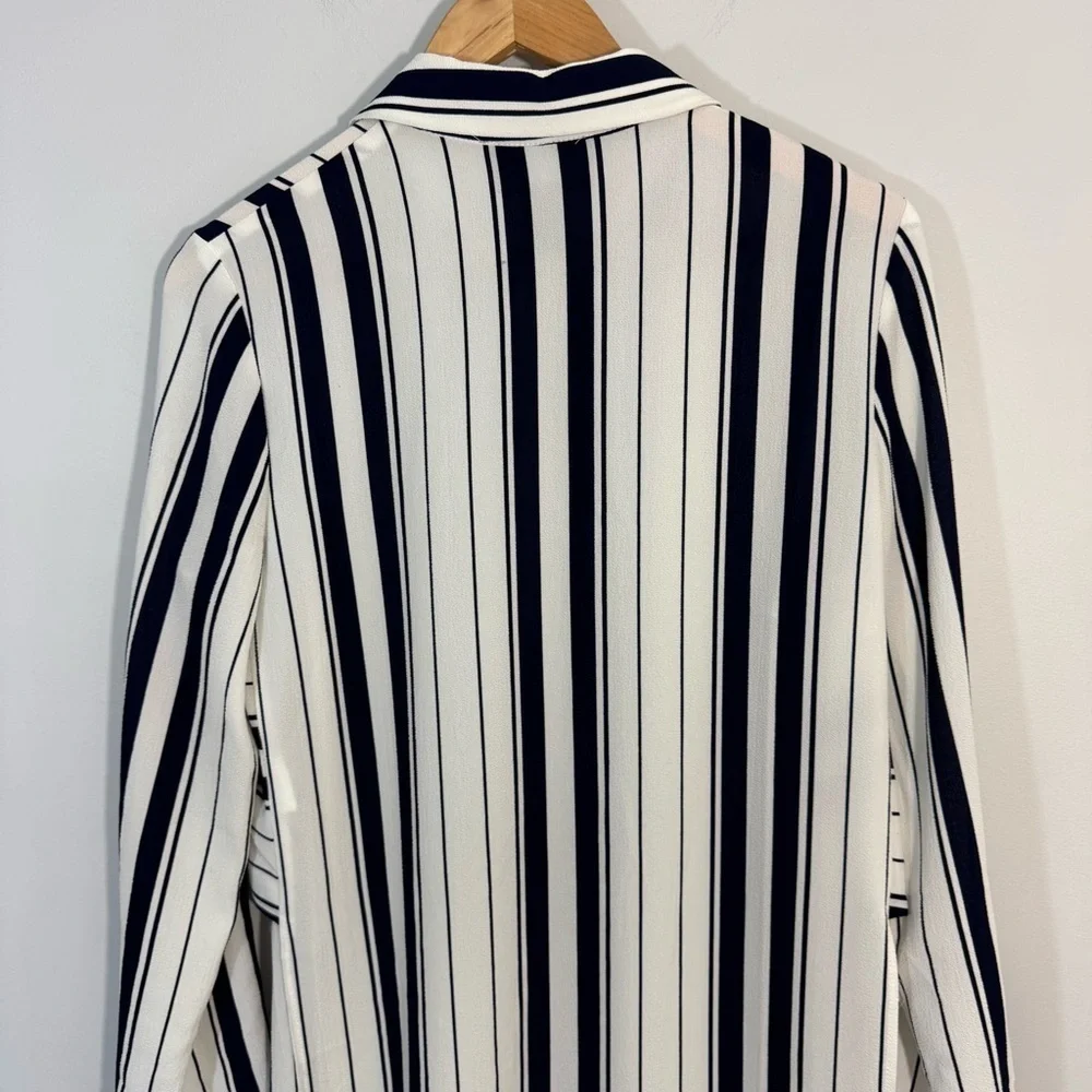 Frank Lyman Longline Striped Blouse Sz 6 White Blue Side Slit Shirt Office EUC - Picture 9 of 10